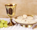 Giải Đáp Phụng Vụ: Bánh Thánh Lưu Trữ Được Thay Mới Ít Nhất Mấy Lần Mỗi Tháng?