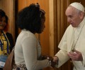 ĐTC gặp một số người tại buổi Hội thảo quốc tế về Nạn buôn người  (Vatican Media)