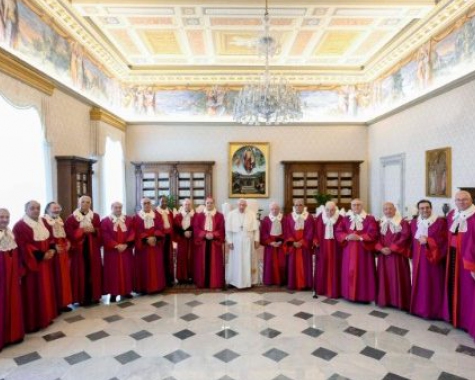 Đức Thánh Cha Phanxicô tiếp các thẩm phán của Tòa Thượng thẩm Rota ở Roma