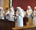 Toà Thánh tháo dỡ lời khấn của 34 nữ tu Pháp