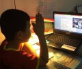 Việc học online và vấn đề giáo dục con cái