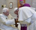 Đức Thánh cha chia buồn với Đức nguyên Giáo hoàng Biển Đức XVI