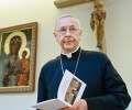 Thư ĐTGM Chủ Tịch HĐGM Ba Lan về vụ tấn công linh mục, cướp áo lễ để làm đám cưới đồng tính