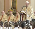 Video: Lời cầu chúc đầy ý nghĩa của Đức Thánh Cha dành cho các em rước lễ lần đầu