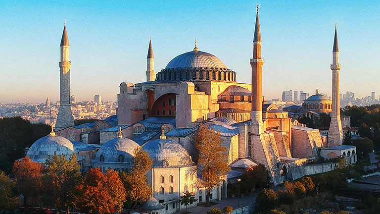 Video: Thấy được làm tới, Thổ Nhĩ Kỳ biến một đền thờ Công Giáo thứ hai thành đền thờ Hồi Giáo
