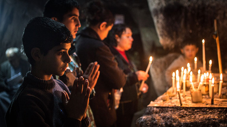 Tòa Thánh bày tỏ nỗi buồn vì khủng bố Hồi Giáo IS chặt đầu 11 tín hữu Kitô trong ngày lễ Giáng Sinh